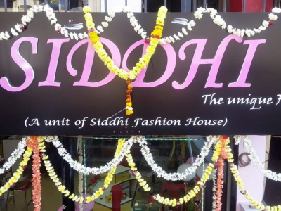 SIDDHI THE UNIQUE FASHION