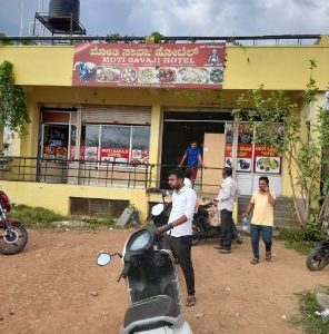 MOTI SAVAJI HOTEL GADAG