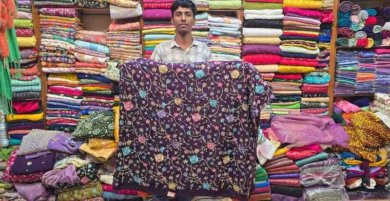 HIRA CUT PIECE CENTRE GADAG