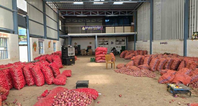SHRI SANGAMESHWAR ONION TRADERS